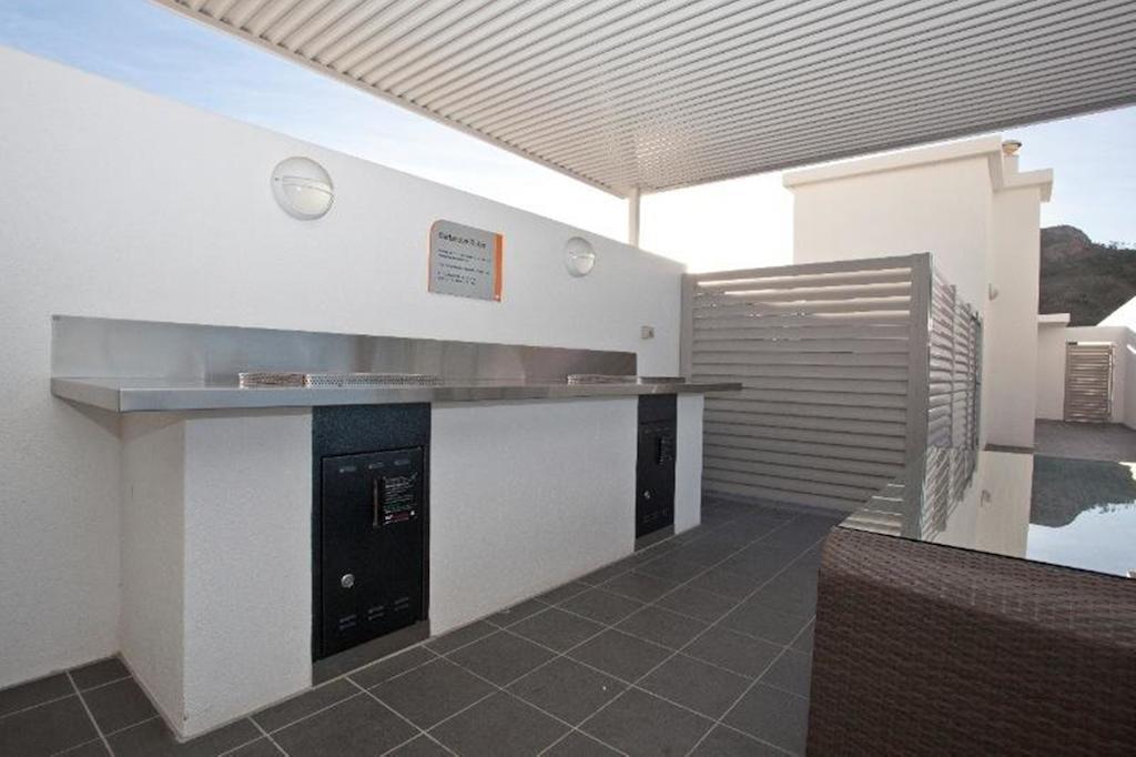 Central Holborn Apartments Townsville Quarto foto