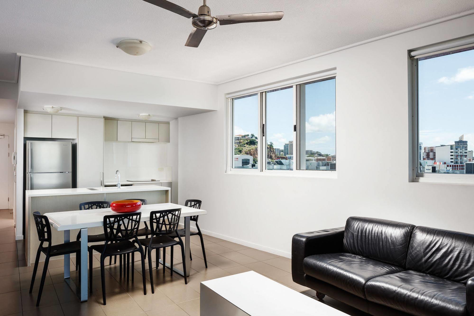 Central Holborn Apartments Townsville Exterior foto
